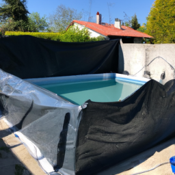 Accessoires et Produits d'Entretien : Astuces et Solutions pour une Piscine Impeccable Verrieres-le-Buisson